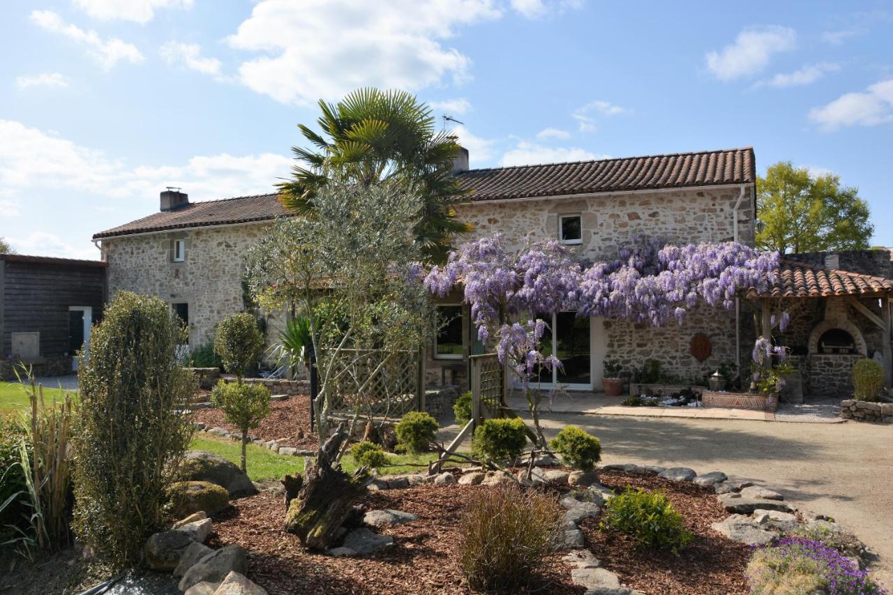 Chez Dominique Et Bruno A 20 Mm Du Puydufou Apartment Bazoges-en-Paillers ภายนอก รูปภาพ